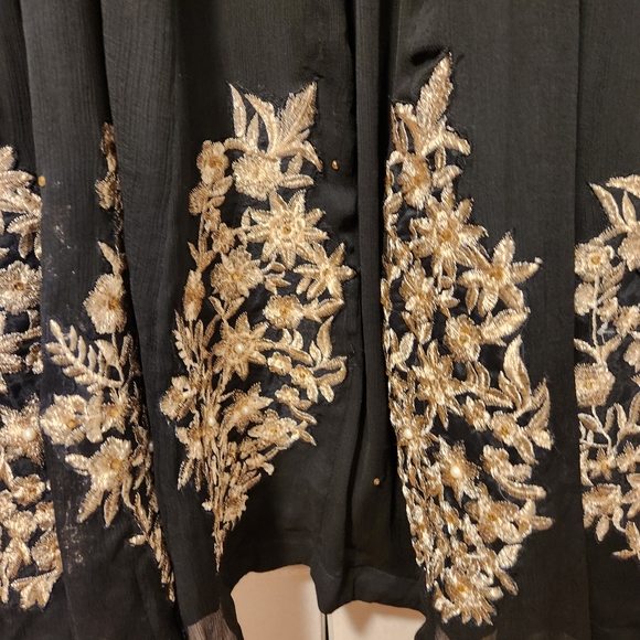 Pakistani formal anarkali - Picture 2 of 4